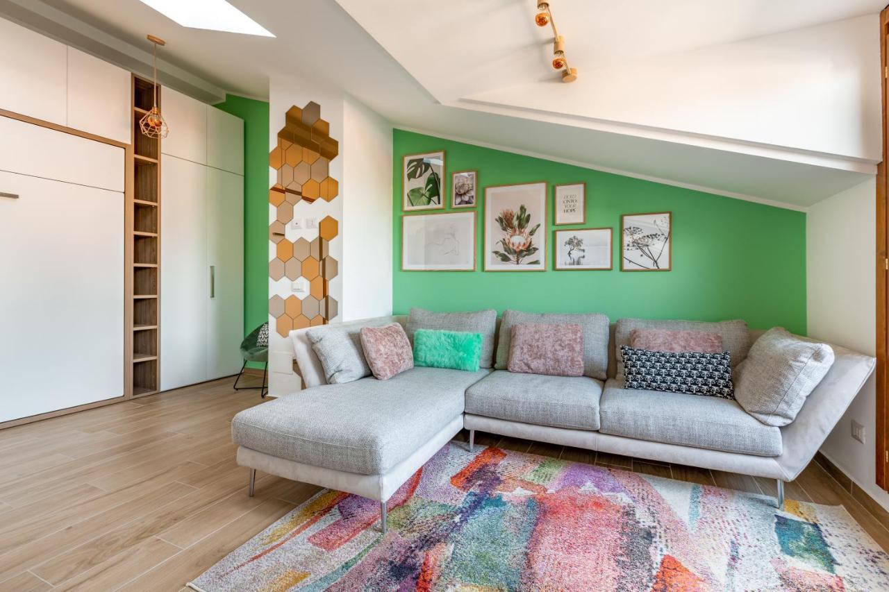 Cozy Studio W/Parking 5 Min Walk From The Bus Stop Milano Esterno foto